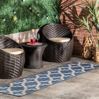 Blue Tucana Starry Trellis Indoor/Outdoor rug