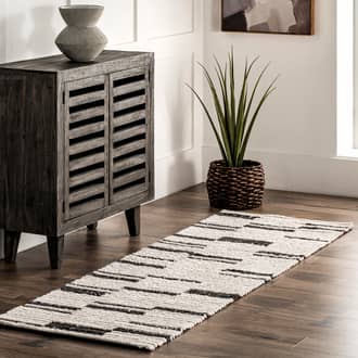 Beige Airydale Lia Parallel Bars rug