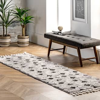 Black Grooven Textured Herringbone Tasseled rug