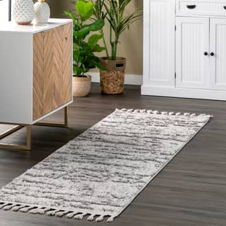 Gray Grooven Cloudy Abstract Tasseled rug