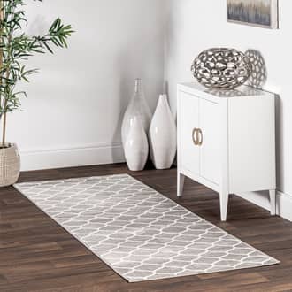 Gray Duskenfield Judy Scalloped Trellis rug