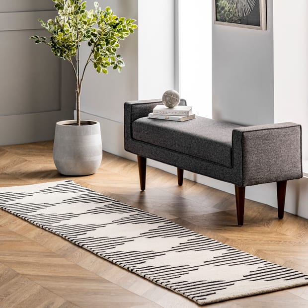 https://www.rug-images.com/products/roomRunner/200MTTE01A.jpg?purpose=pdpDeskHeroZoom