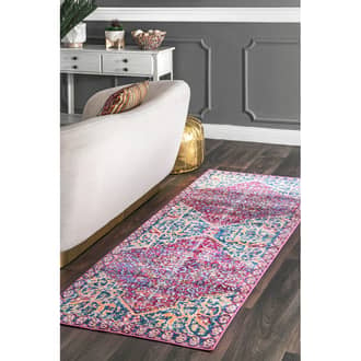 Red Glenoak Vena Medallion rug