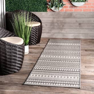 Gray Aperto Aztec Bands Indoor/Outdoor rug